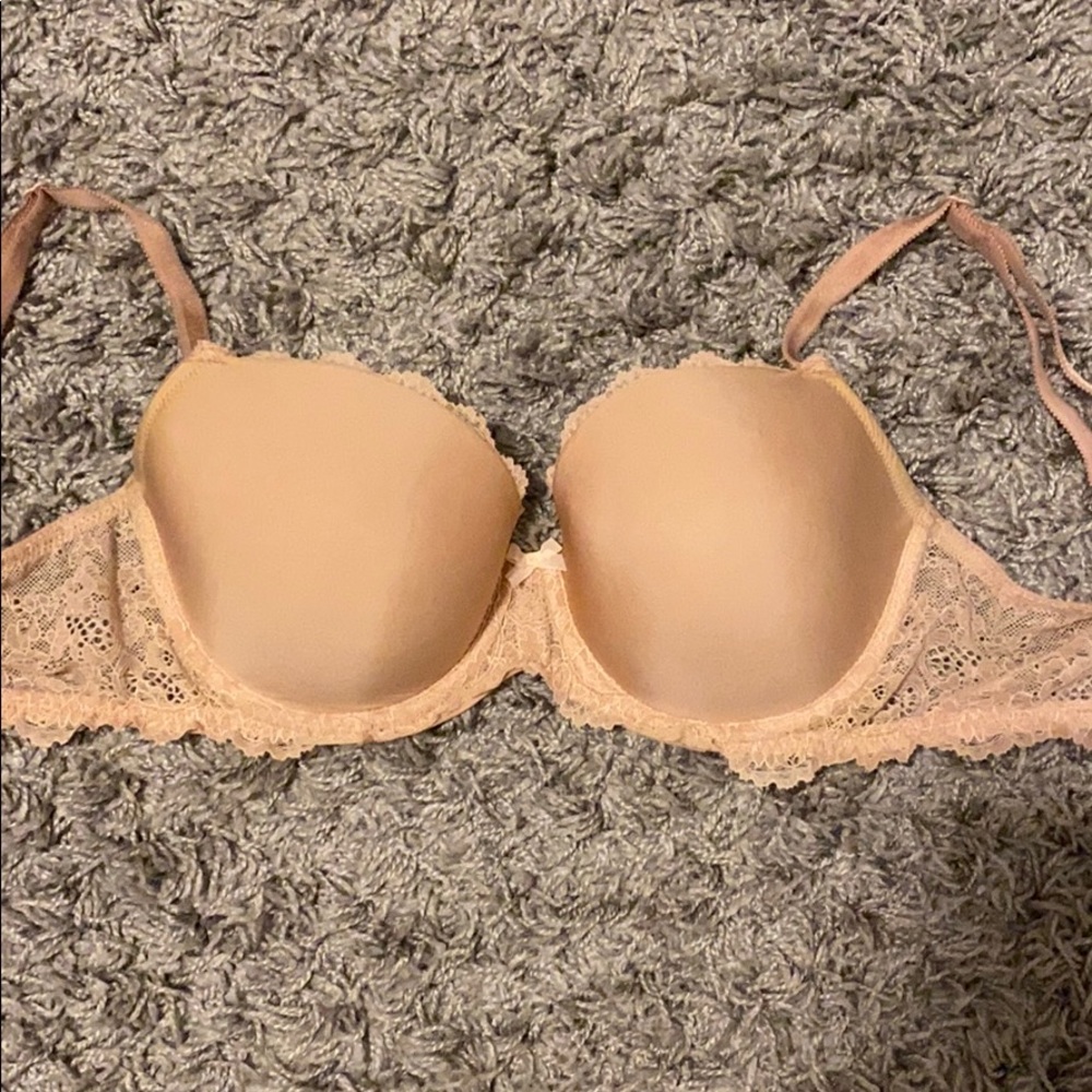 Victoria Secret 34 DD bra